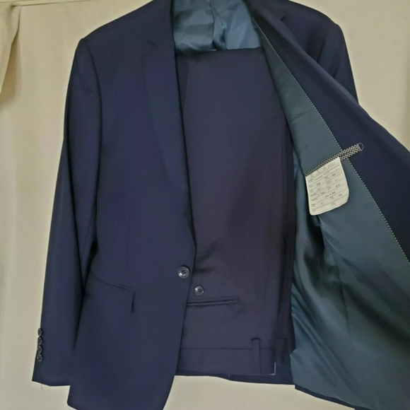Mens Navy Blue YFFUSHI Suit - Picture 4 of 8